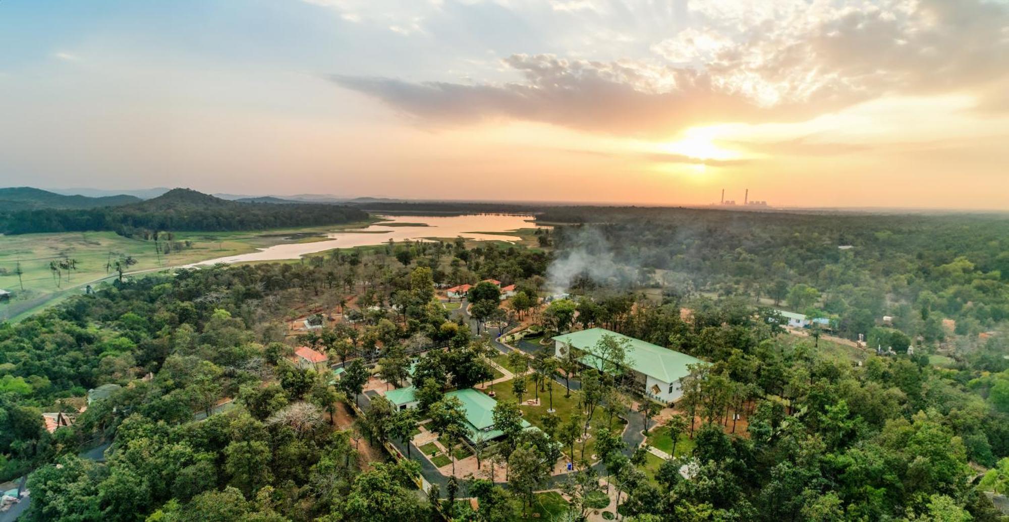 Palash The Jungle Resort Gondia Exterior photo