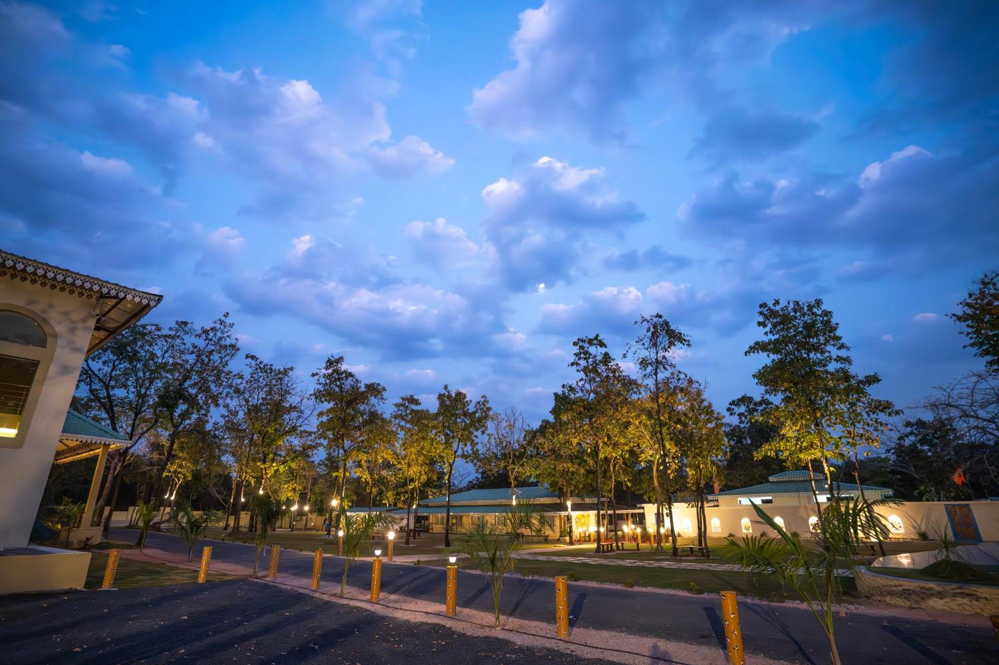 Palash The Jungle Resort Gondia Exterior photo
